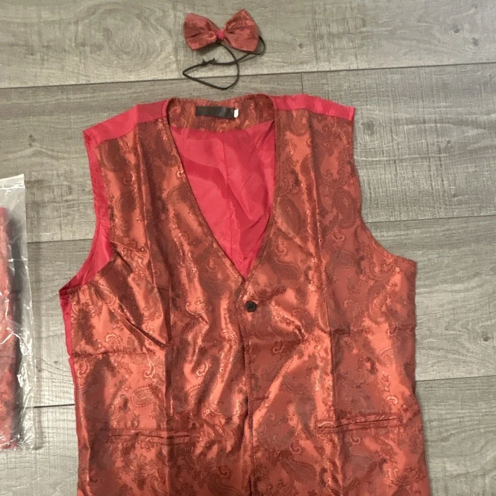 Men's Red Paisley Formal Tuxedo Vest Waistcoat w/ Matching Bow Tie, S